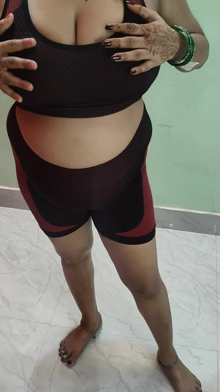 Kavita suman: Indian Bhabhi Desi Exercise
