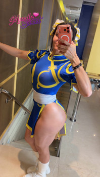 Cosplay Chun-li! Hou mijn pagina in het oog voor updates ...