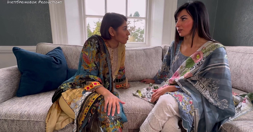 Aaliyah Yasin: Bhabi đã ly hôn quyến rũ Aaliyah Yasin trong tháng Ramadan