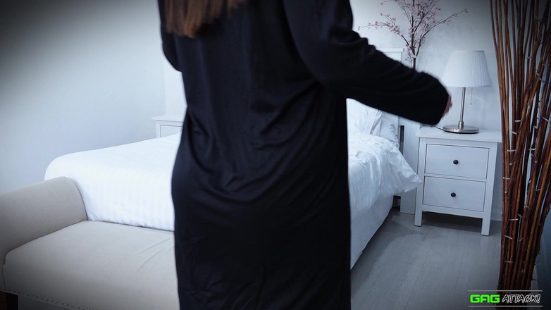 Gag Attack: Terri - călugăriță cu ambuscadă