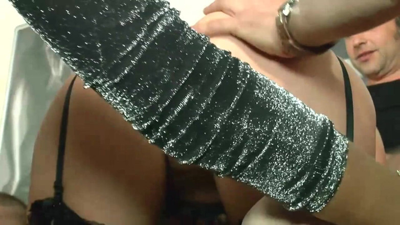 Muschi movie official: Alte und junge swinger-orgie, party, milf-muschi ficken