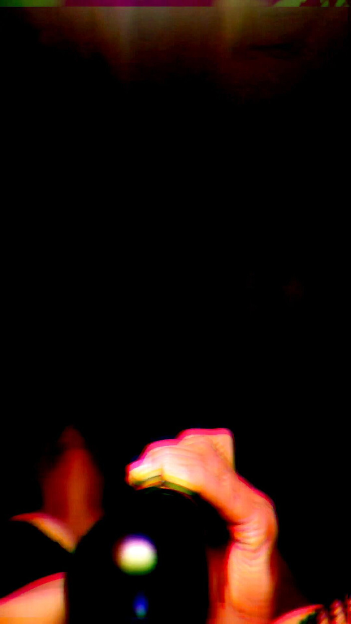 Julia Longlip Homemades: Sex tape ! Une femme infidèle excitée se masturbe sur Tik...