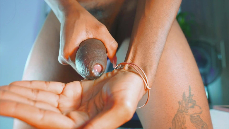 Blacksharon: Un sacco di pioggia di latte per te