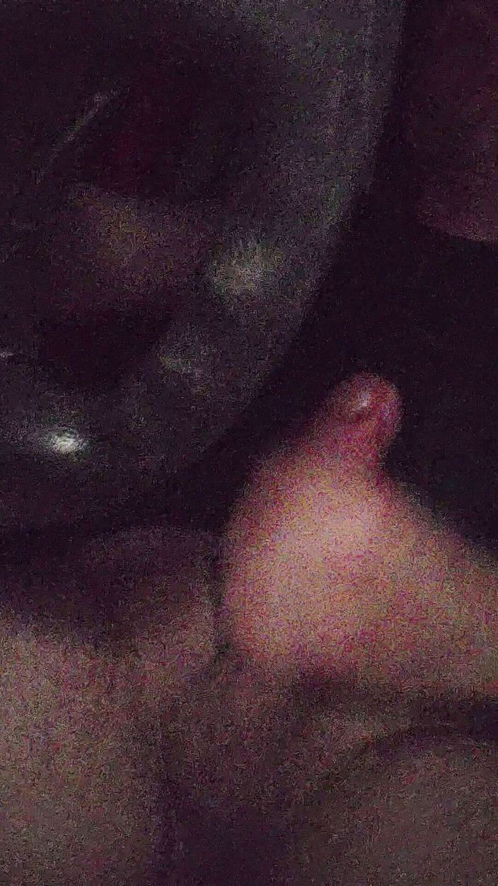 Incredible Dick: 饥渴的家伙在卡车上撸管