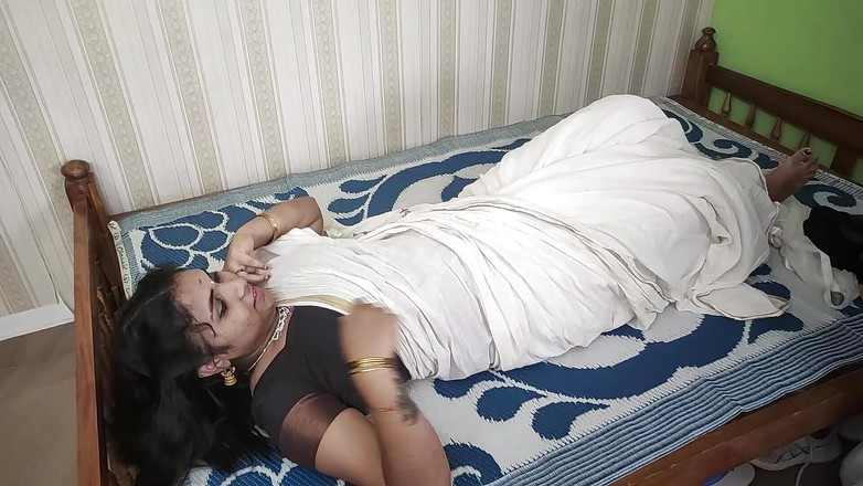 Vaigavarun45: Łóżko i robienie lizanie pępka z blokadą warg gorący romans...