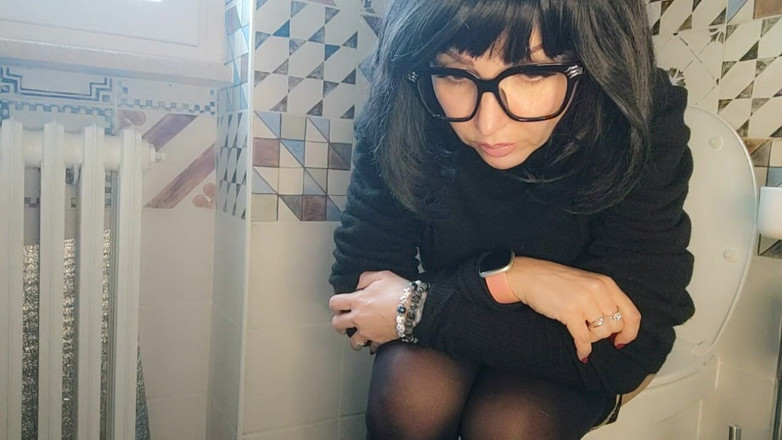 savannahamatoriale: トイレの時だけは、本当に自由を感じます