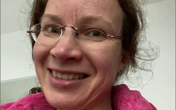 Annika Rose: अत्यंत लंबी कीचड़ धागा!