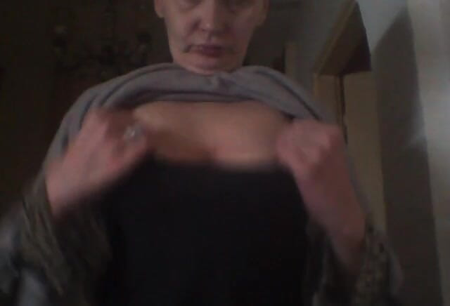 Dominatrix Redsonyja: Lasă-mă să te fut