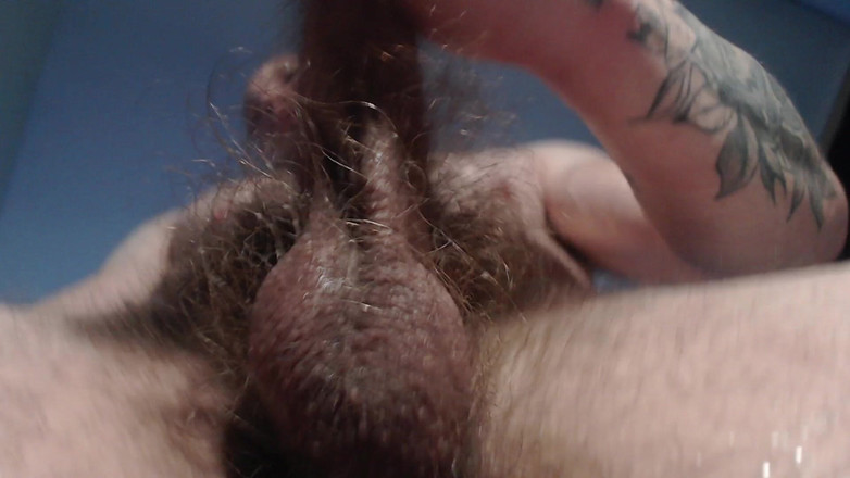 Hunky time: Мясистый член и волосатые яйца на лице - поклоняйся моему хую, мой бицепс