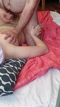 Hot Amateur Couple Facial Cumshot Real Sex in the Bedroom