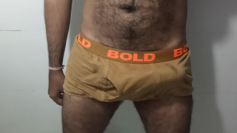 Fun With Me: Mi-am scos pula neagră din lenjerie intimă și am scuturat-o puternic,...