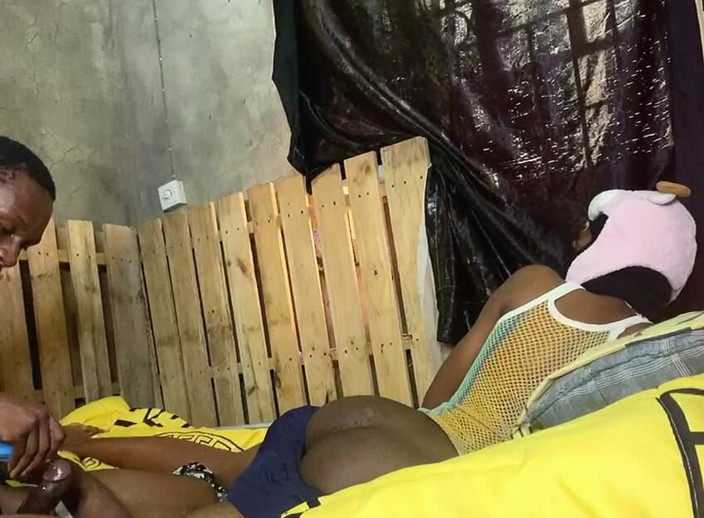 Stilesbhalifa1: Vysokoškoláci šukají uvnitř, část 3