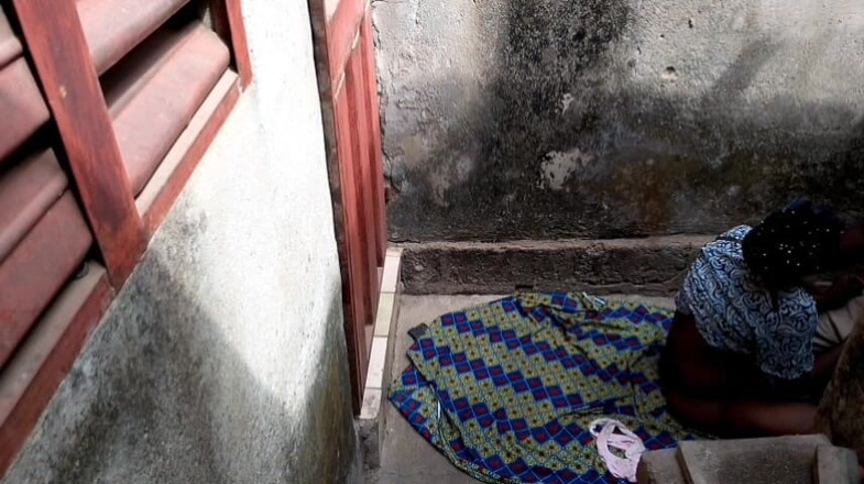 Pornsexlive: Skutečná domácí videa pro dvě Afričanky