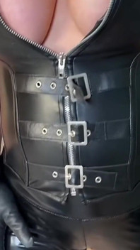 MILF mit dicken titten