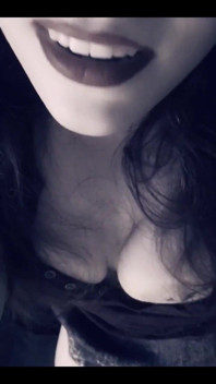 A Little Bit of Stepmommy Roleplay While Sexting