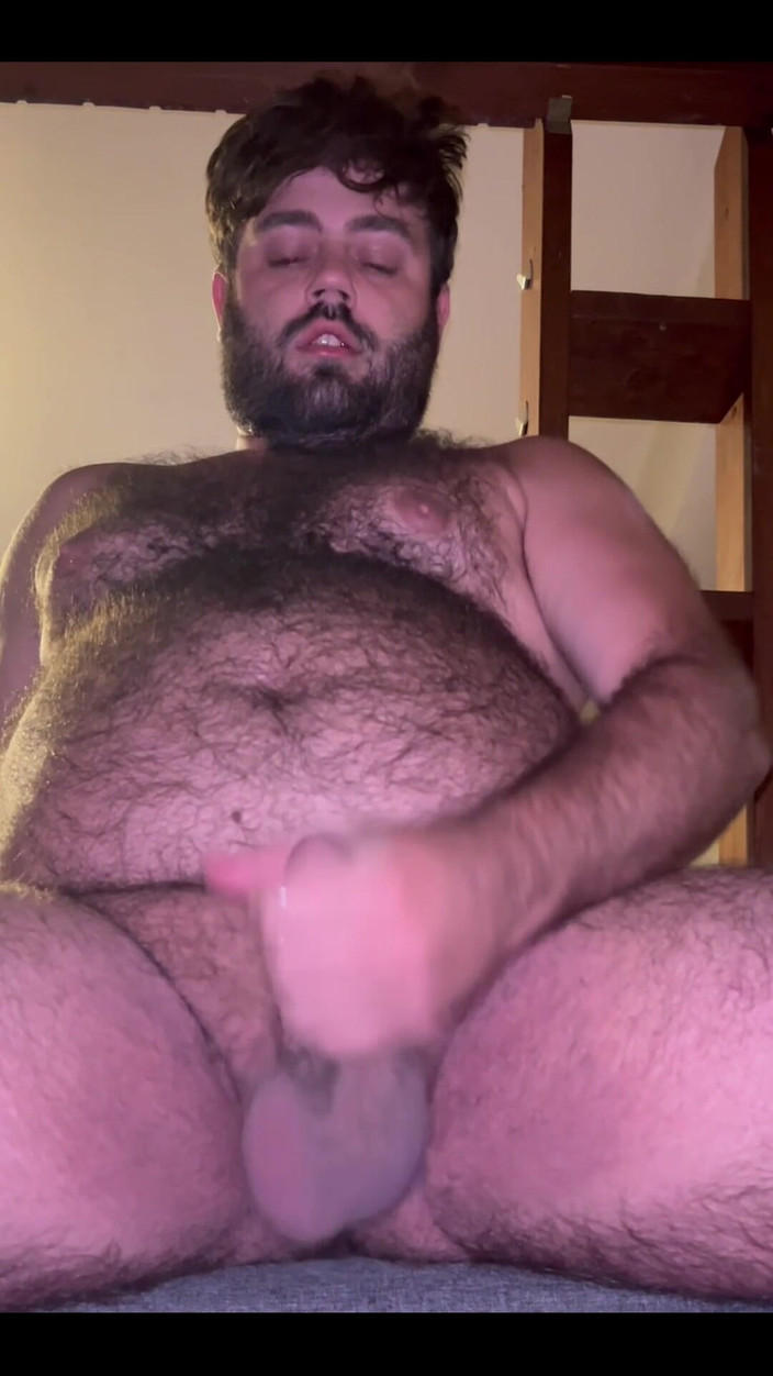 BearSmallCZ: Assista minhas bolas e barriga saltando enquanto fode brinquedo falso...