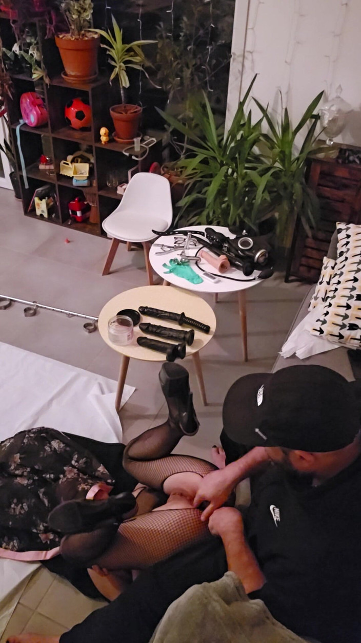 J and rose: Anální trénink