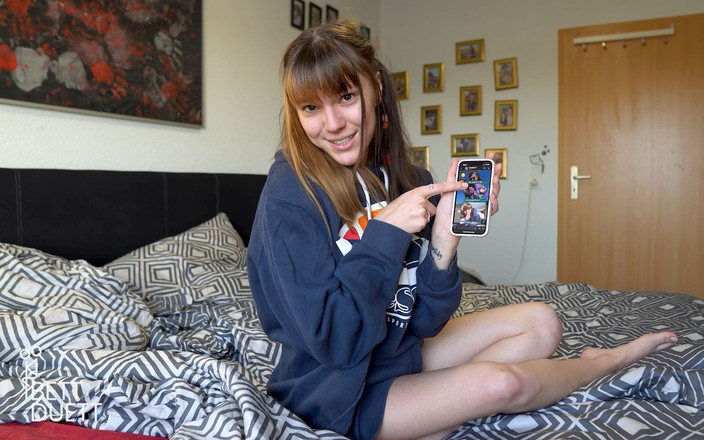 BettDuett: Cewek sange ini dientot habis-habisan sampai dicrot di dalam banyak...