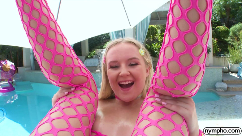 Nympho: Natalia Takes It Deep