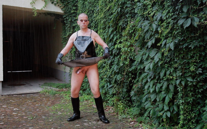 GERMANE_XL: The Horny Rubber Gardener 12 Thunderstroke Cum Shots