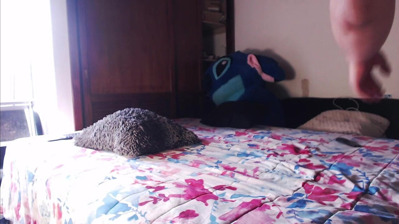 Icyhot707: Mec Avec Une Lentille Nue Et Montre Sa Bite Femboy