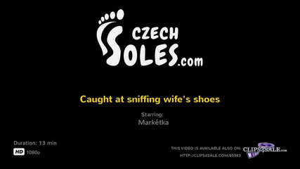 Czech Soles - foot fetish content: Kepergok ngendur sepatu istri