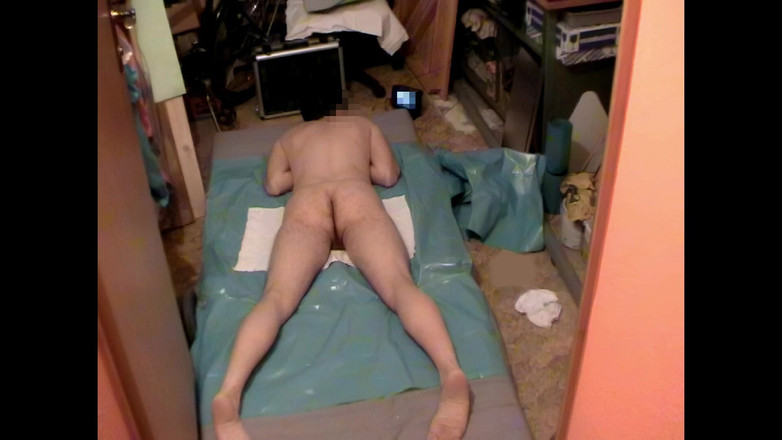 Mark Hannes: 在业余工作室裸体驼峰自慰