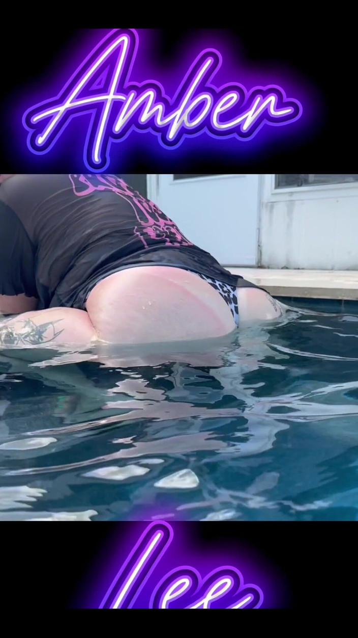 StacXXXs: 젖어 있는 앰버 리 젖은