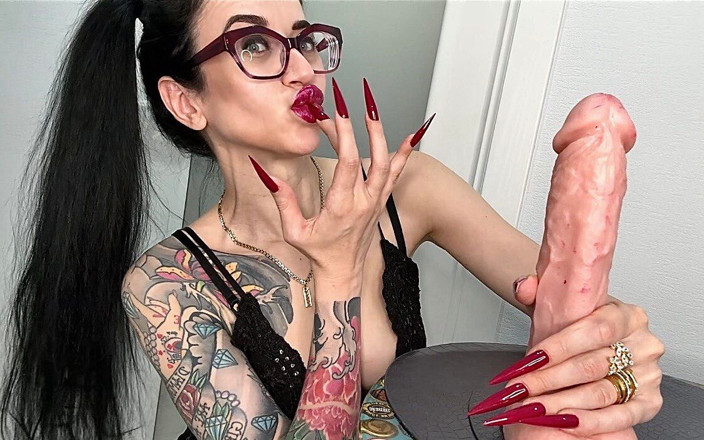 Julia domaina: New Red Long Sharp Nails, Claws and Handjobs