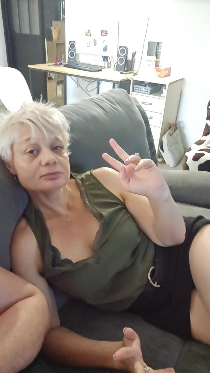 Sofy13: कामुक मोड में जो वास्तव में चोदना चाहता था