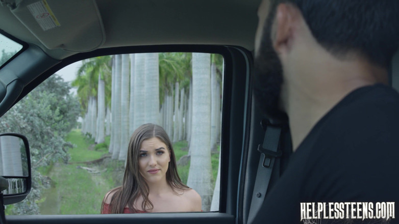 Helpless Teens: Teens Jessa Blue - gejagt und angekettet