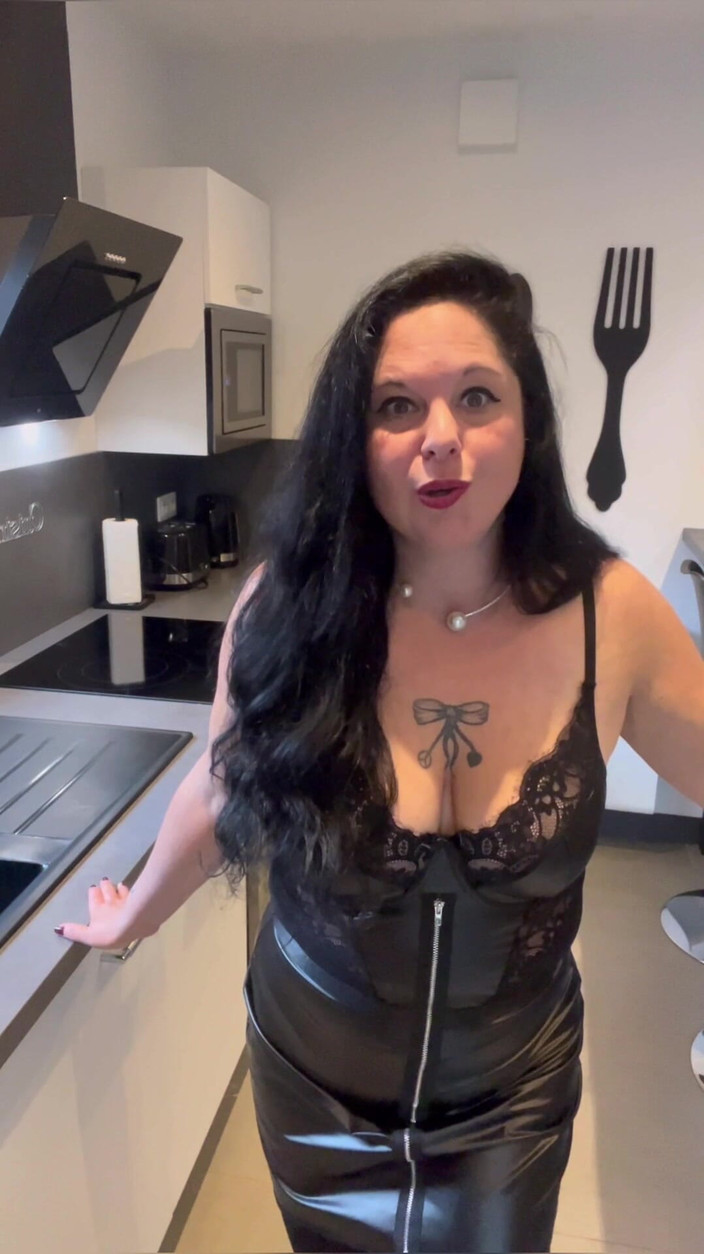 Maitresse Clara: ジョイ、靴下の中で楽しんで