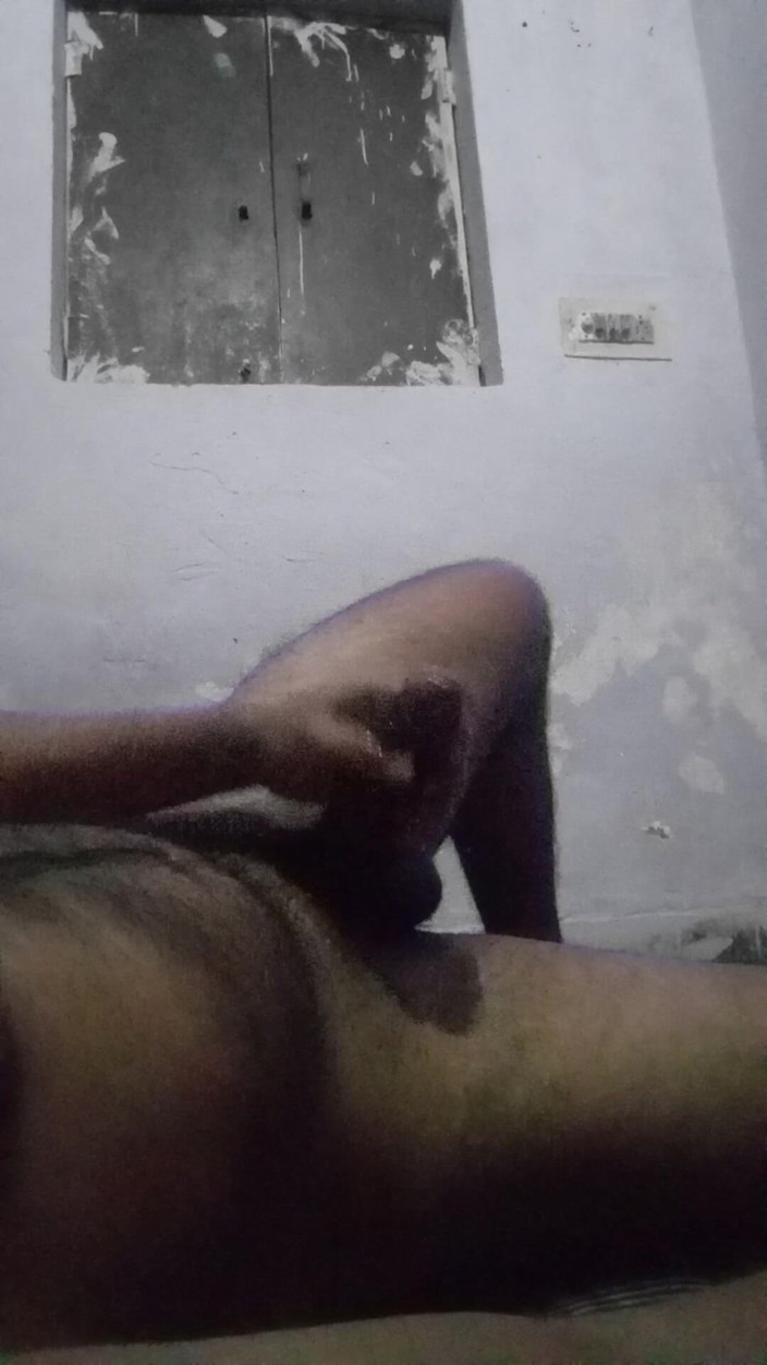 Raaz26d: Indian Boy Massaging with Oil and Masturbating His Big Big...