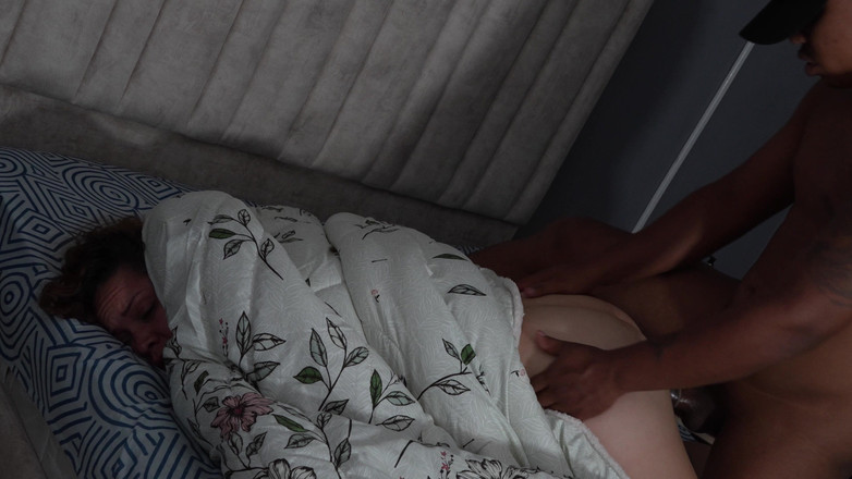 Lia Palmas: मेरी कामुक सौतेली मम्मी को तब तक चोदना जब तक वह अपनी बड़ी गांड को वीर्य से नहीं भर देती