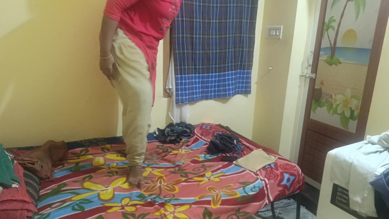 Pushpa studio: Kráčí sám domů