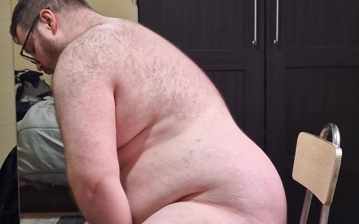 KurisuRedPanda: Je chevauche mon gros cul sur mon gode