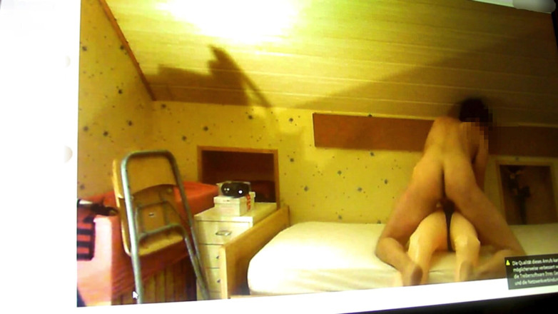 Mark Hannes: Sexdoll - masturbação ao vivo no Skype