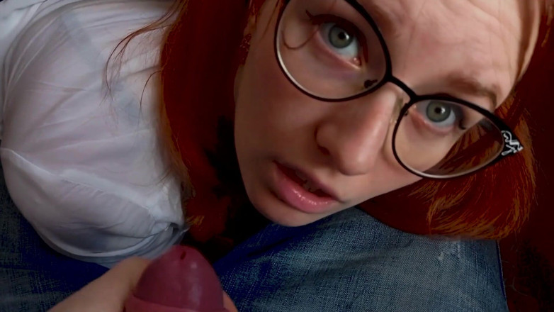 SweetAndFlow: A classmate sucked a dick under a desk in a...