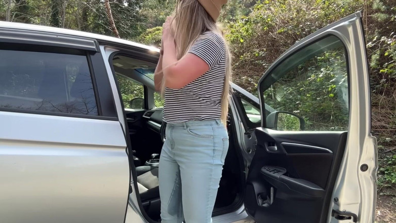 Emma Voyeur: Waiting for My Friend but I Couldn't Hold It and...