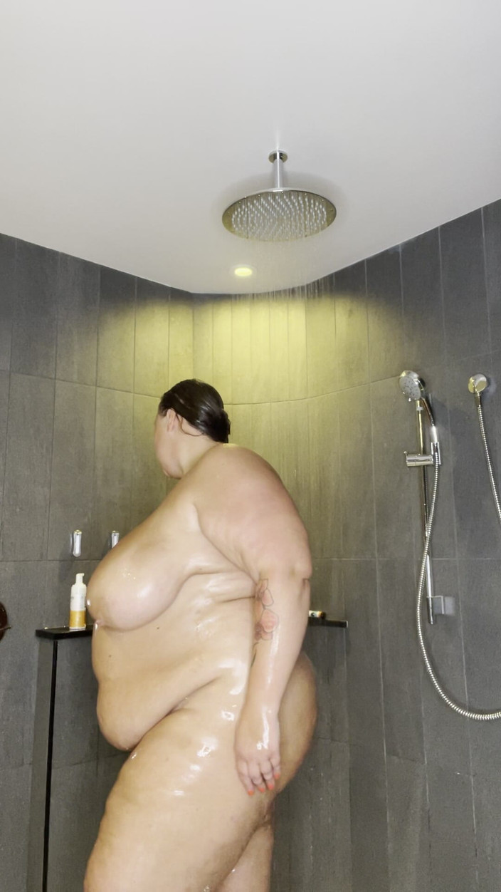 Veronica Jasmine: Hra ve sprše u Statlera