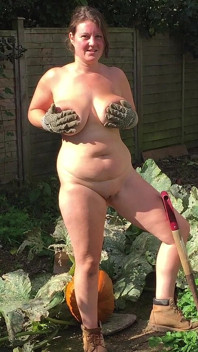 Iphone Filmed Hand Held Virsion of Garden Romp in the Heat Wave