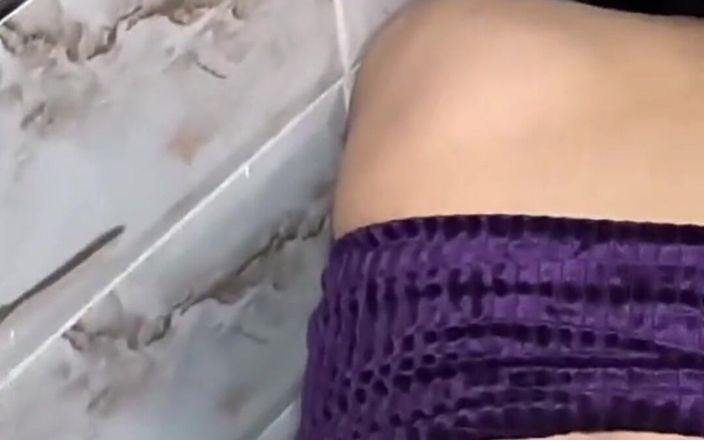 Salma Arab: Sex la duș futută pasional la duș