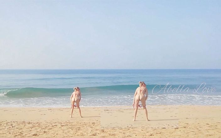 Real fun & fetish: Slim MILF taking sun bath and peeing twice on beach