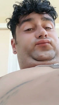 Me encanta mi aspecto gordo - doble mentón, pecho grande y gran barriga