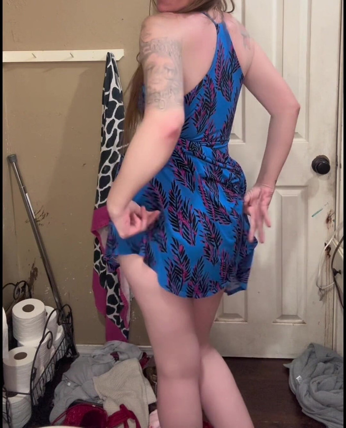 Kali Reign: 2부에서 섹시한 드레스를 입어보세요