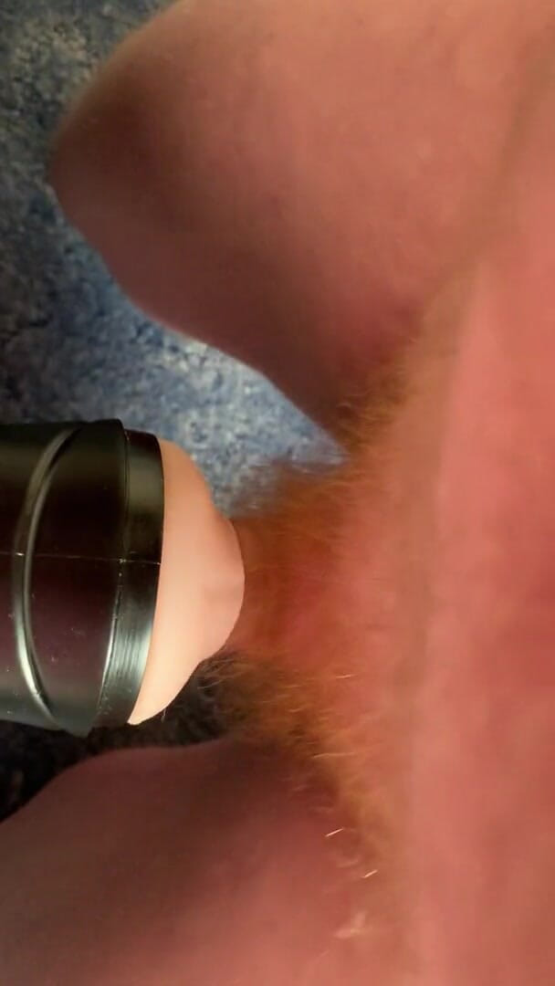 Gingerpubes: Ich ficke mein fleshlight