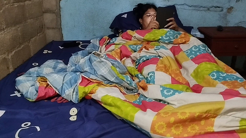 Adribella69: Aku ngentot dan ngentot sama pacarku yang lagi siap-siap