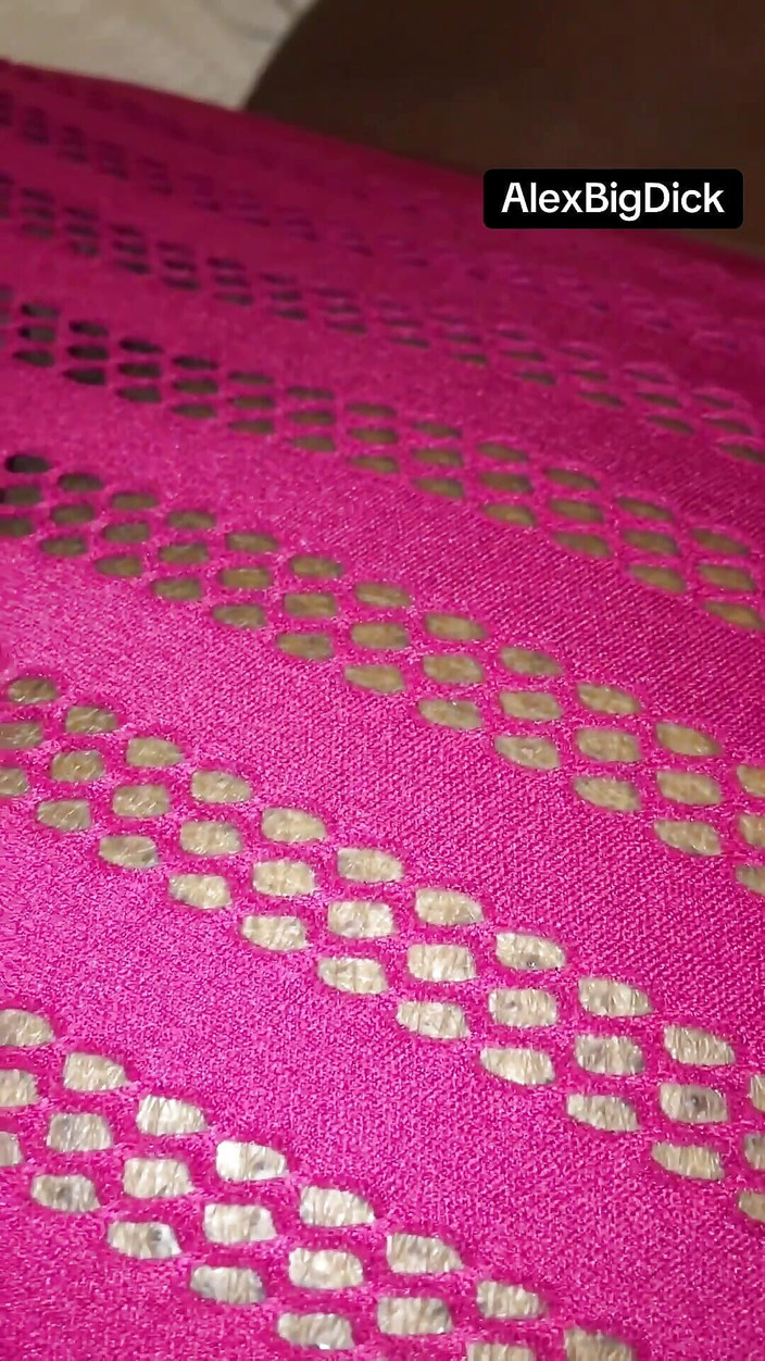 AlexBigDick: Saftig fitta till världen