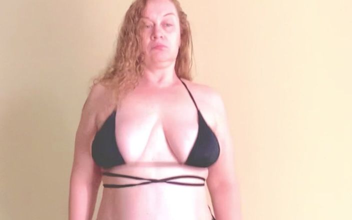 VikkiGeorgia: Noul meu costum de baie
