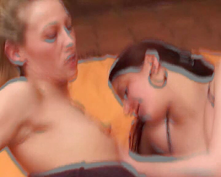 Deutsche Camgirls: Two Magnificent German Babes Playing with a Cucumber